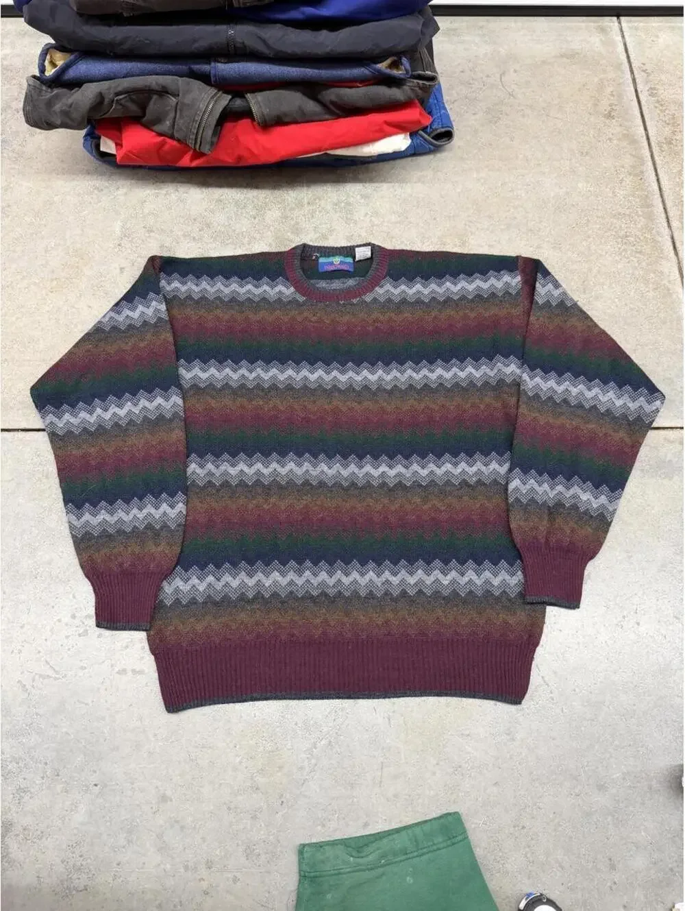 vintage woodward burgandy grey navy and beige striped knit sweater size medium